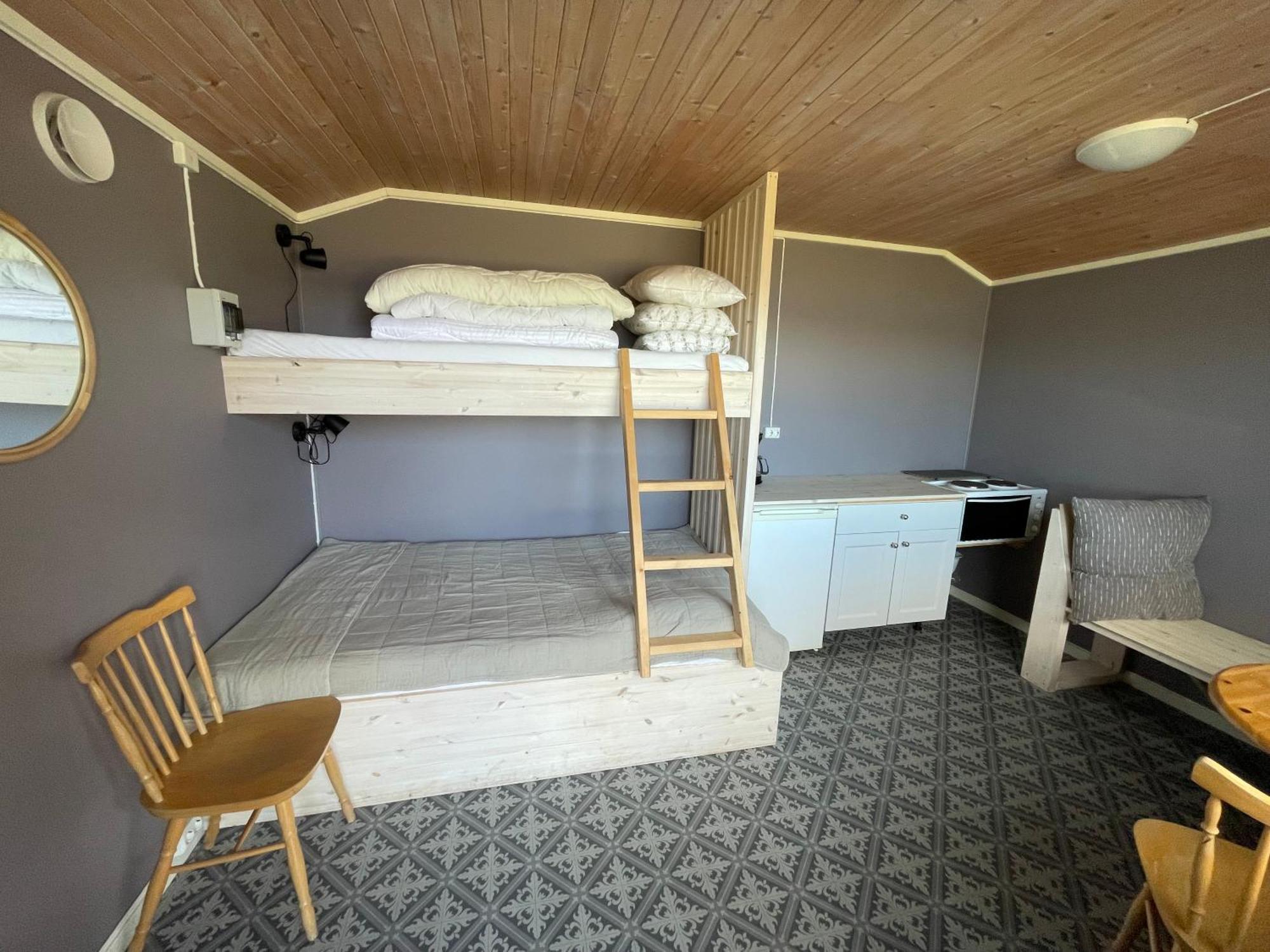 Fugelvagen, Cabins And Glamping Alvund 外观 照片