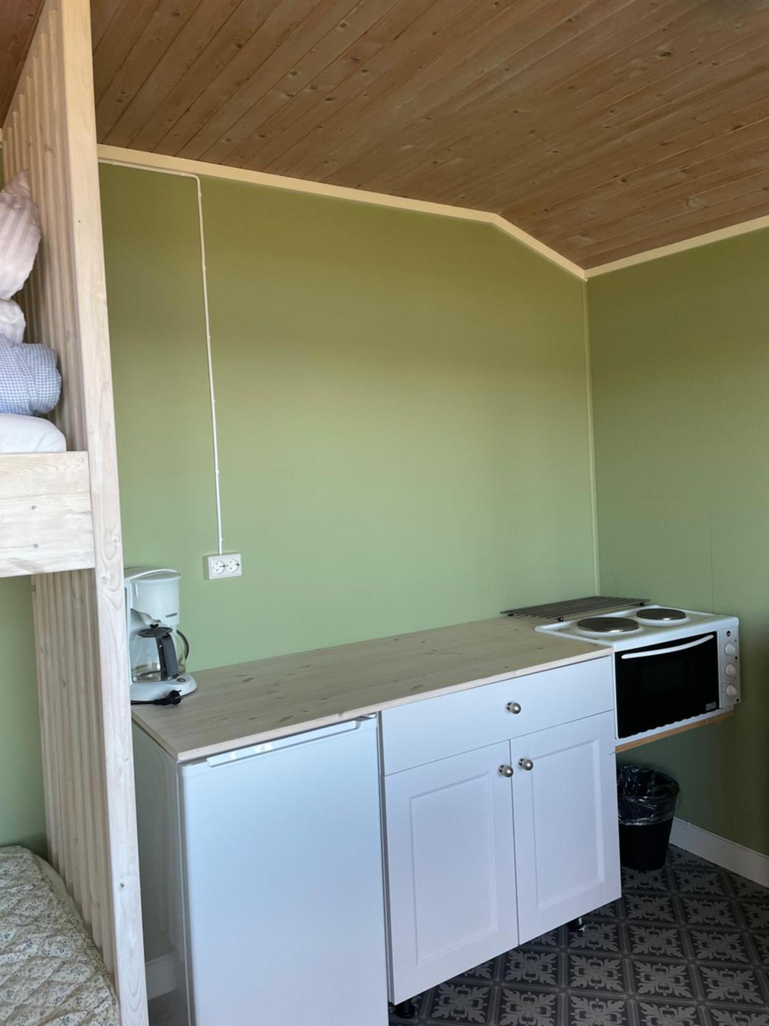 Fugelvagen, Cabins And Glamping Alvund 外观 照片