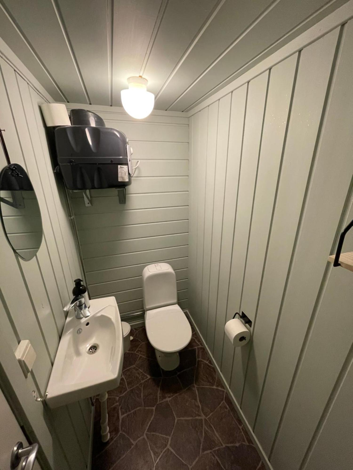 Fugelvagen, Cabins And Glamping Alvund 外观 照片